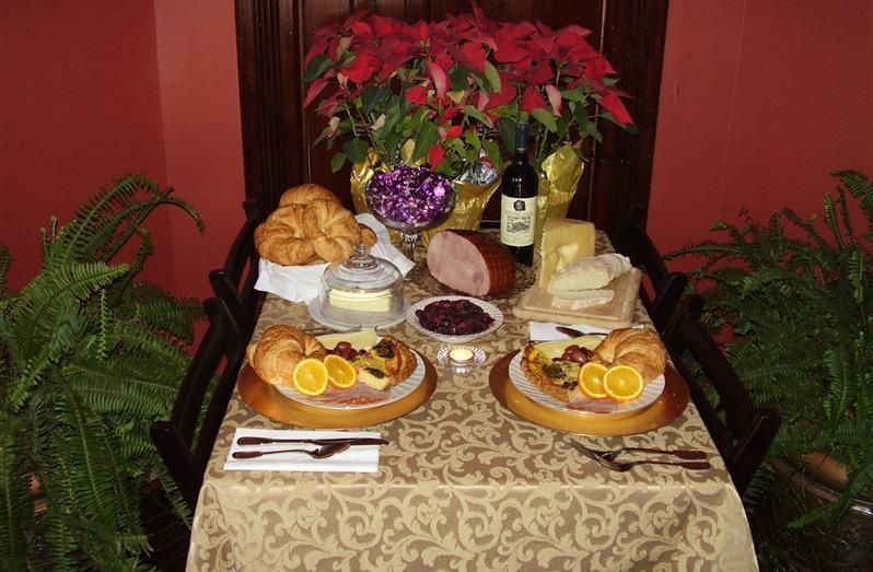 Whiskey Mansion Bed & Breakfast Saint Joseph Restaurant photo