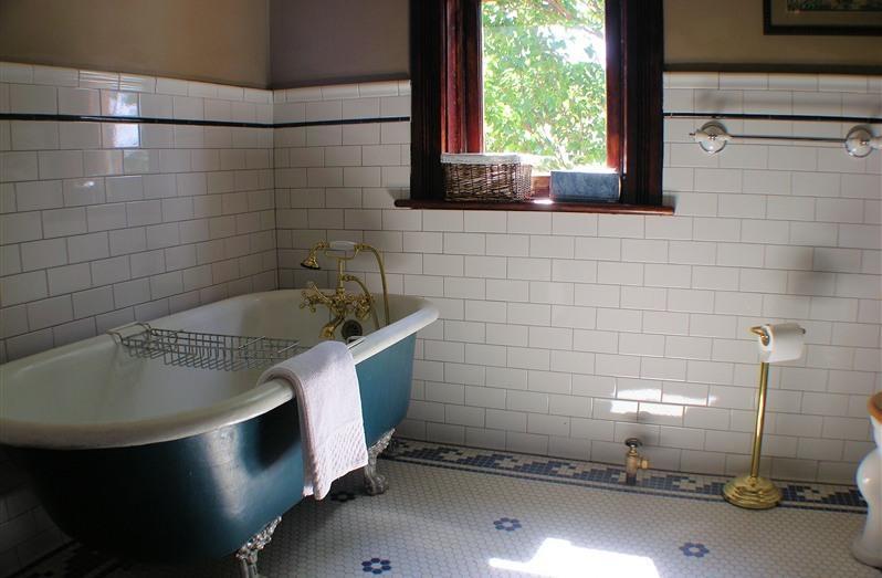 Whiskey Mansion Bed & Breakfast Saint Joseph Room photo
