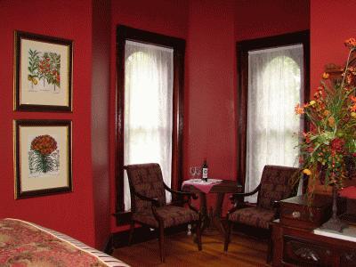 Whiskey Mansion Bed & Breakfast Saint Joseph Room photo
