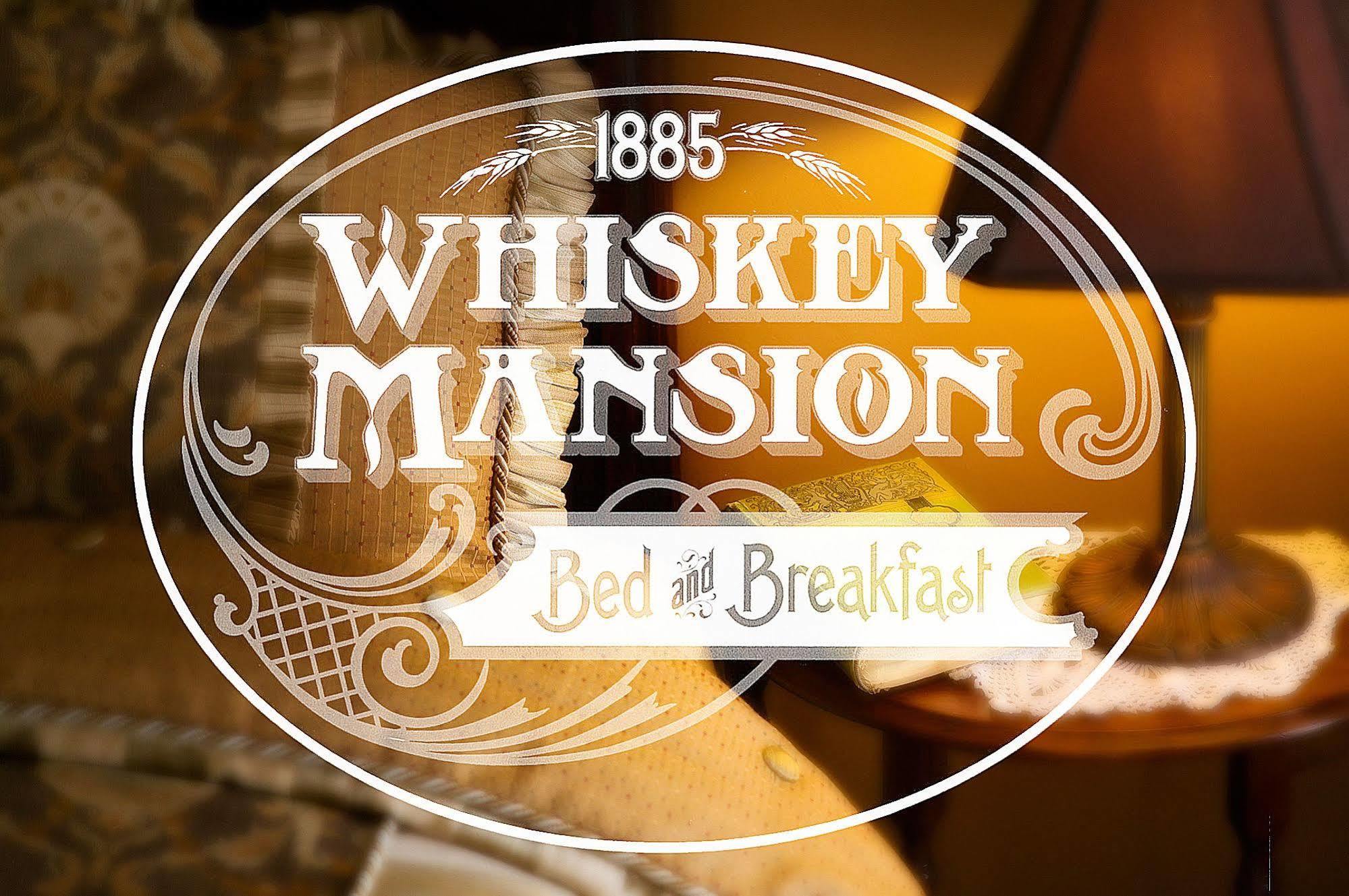 Whiskey Mansion Bed & Breakfast Saint Joseph Exterior photo